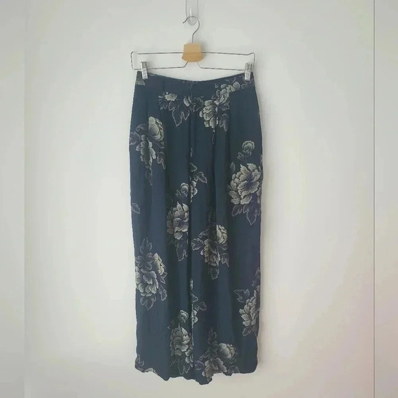 Ellen Tracy Floral Wide-Leg Pants - Black and Gray - Picture 1 of 8